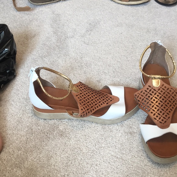 Brown & White Sandals size 11 wedges - Picture 2 of 7